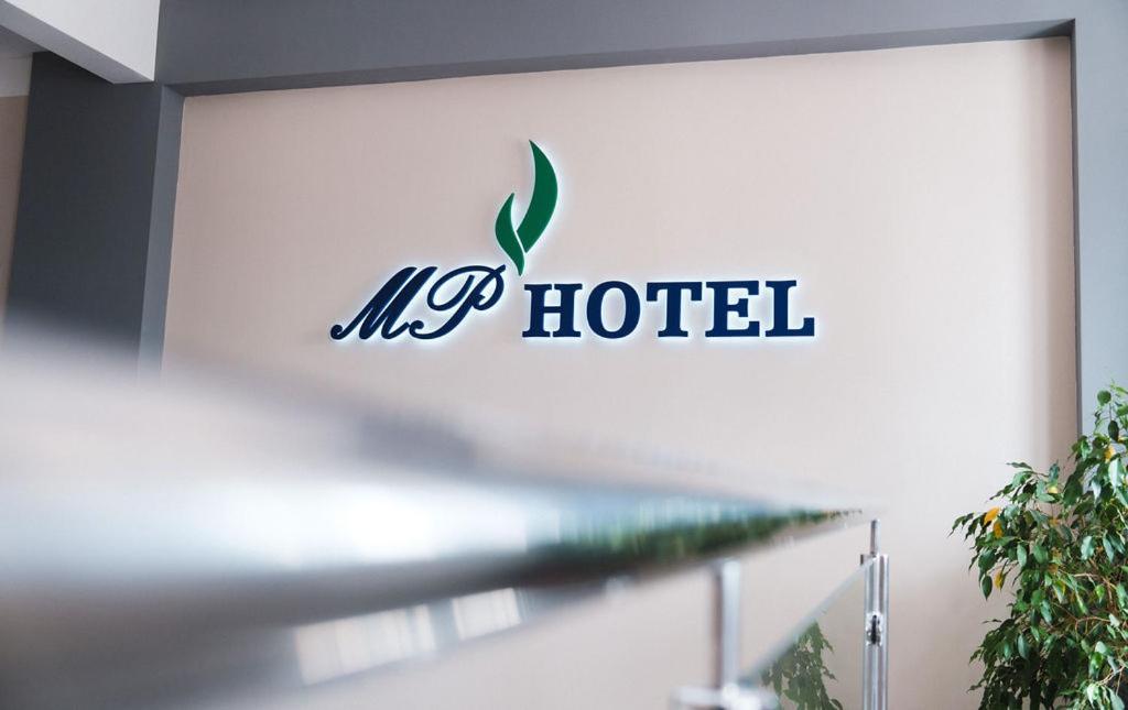 Mp Hotel Зноймо Экстерьер фото