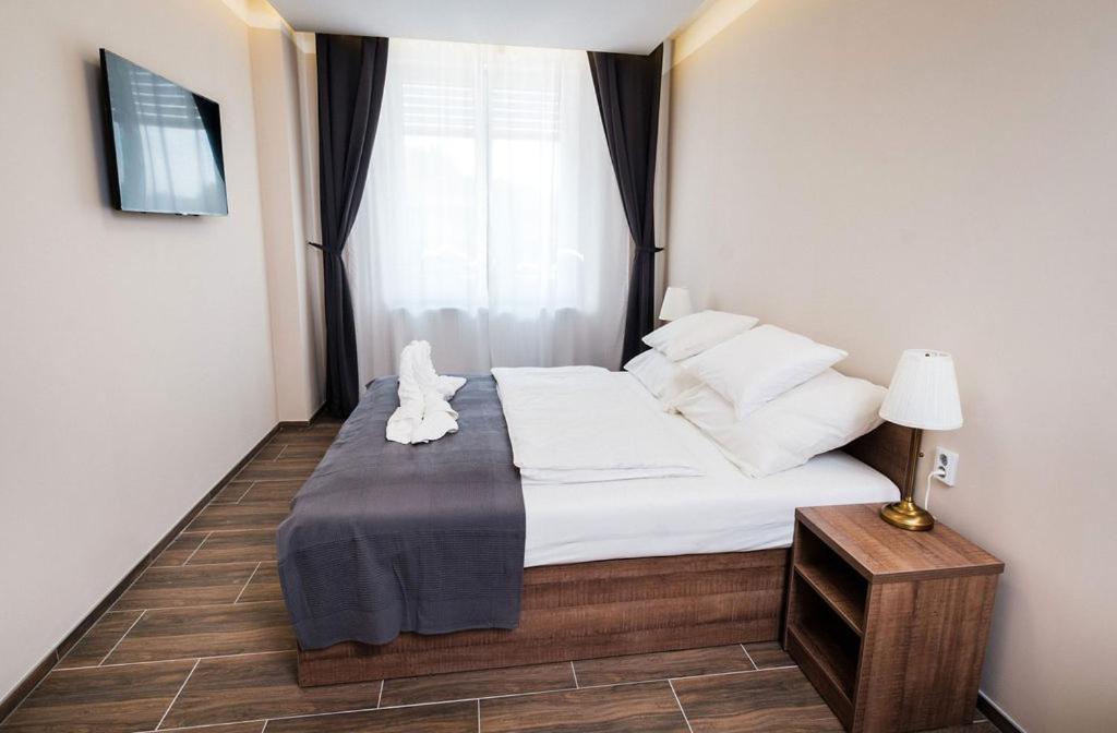Mp Hotel Зноймо Экстерьер фото
